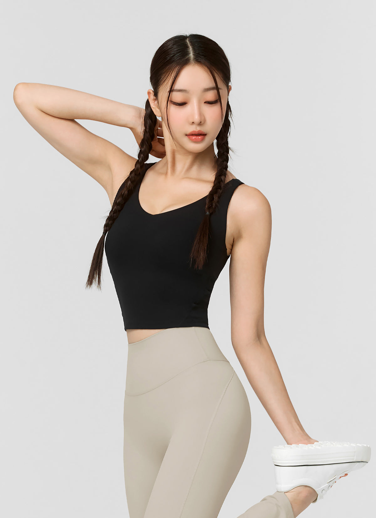 Black Label Signature Breathable V-Neck Crop Top